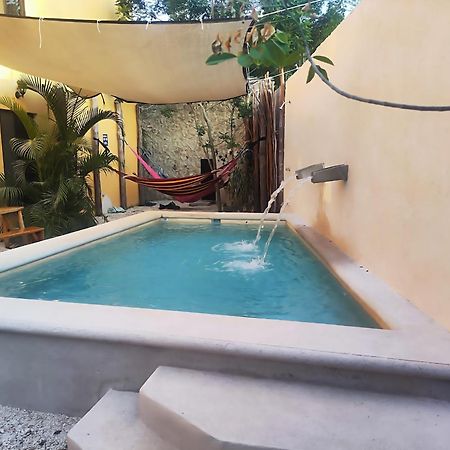 New Friends Hostel & Bar Adults Only Valladolid  Bagian luar foto