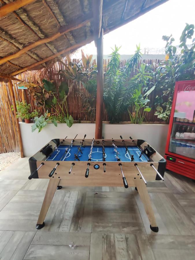 New Friends Hostel & Bar Adults Only Valladolid  Bagian luar foto