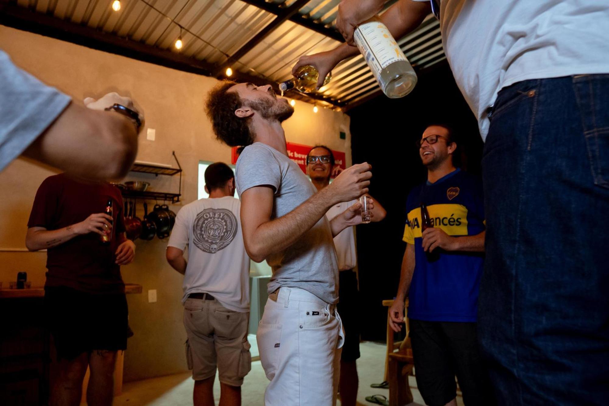 New Friends Hostel & Bar Adults Only Valladolid  Bagian luar foto